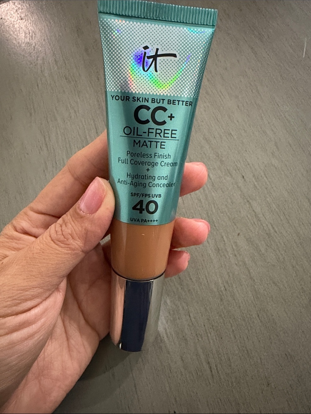It Cosmetics Your Skin But Better CC+ Oil Free Matte Foundation RICH HONEY - Picture 9 of 9